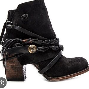 Freebird Steve Madden Suede Ankle Boots Cairo Black 3” Heel Size 8 Western